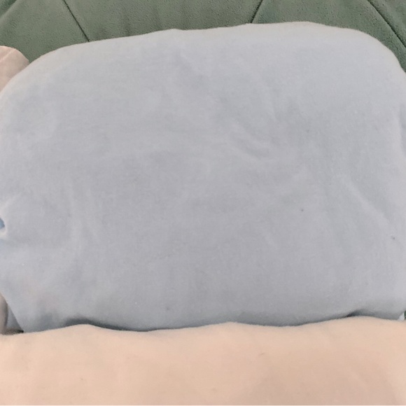 Set of Pack and Play Mattress Cover and 3 Pack and Play Sheets - Picture 4 of 5